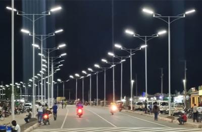 On the Water's Edge: Solar Street Light Company for Marina and Dock Lighting On the Water's Edge: Solar Street Light Company for Marina and Dock Lighting